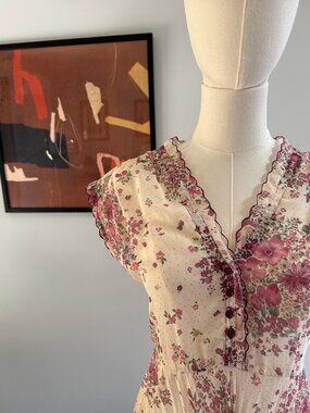Vintage 1970s Floral Print Scalloped Pleated Gauze Dress Size XS